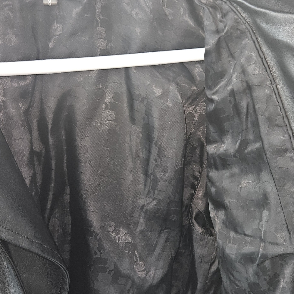 Jacket - Picture 5 of 5